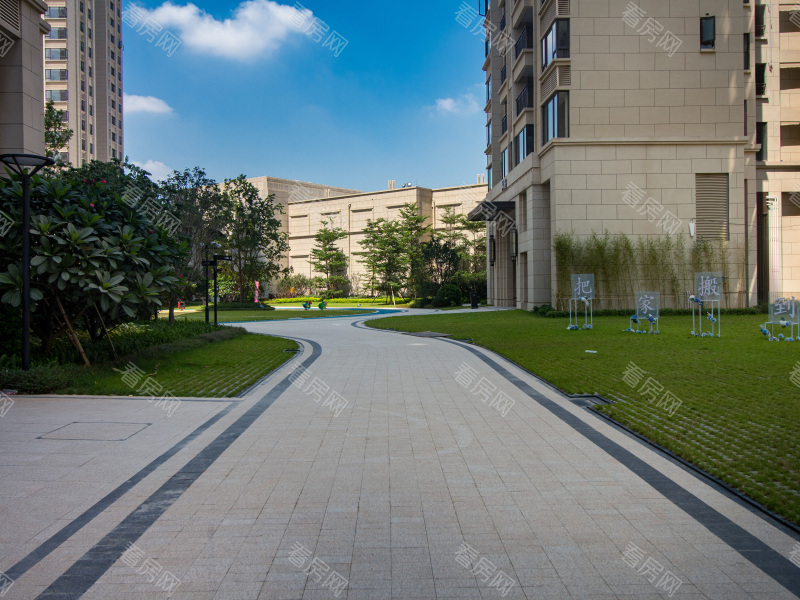 佛山万科金域蓝湾一期小区信息图片7