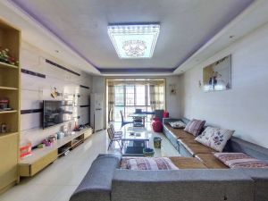 承天阁 3室2厅 139㎡ 简装 承天阁 3室2厅 139㎡ 简装衡阳珠晖区苗圃二手房图片