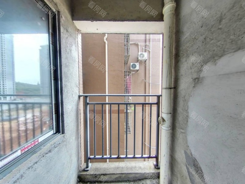 凤凰新城 4室2厅 138.23㎡ 毛坯_凤凰新城二手房图片图片9