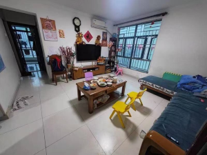 港逸豪庭 罗湖口岸3房1厅,总价360万 港逸豪庭 罗湖口岸3房1厅,总价360万深圳罗湖区罗湖口岸二手房图片