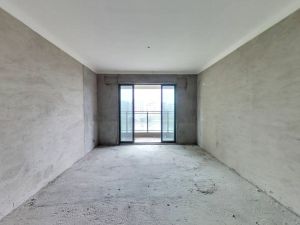 联泰天璟 4室2厅 152.7㎡ 毛坯赣州章贡区蓉江新区二手房图片
