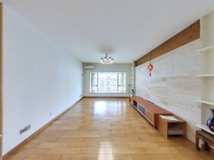 香格丽苑 4室2厅 130.2㎡ 满五年_香格丽苑二手房客厅图片2