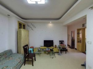 滨江东方胜境 靓房出售，欢迎咨询。_赣州章贡区老城区二手房图片