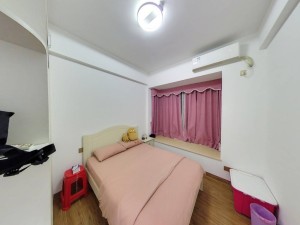 云山雅墅 4室2厅 120㎡ 精装_云山雅墅二手房卧室图片5