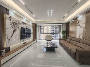 汇园雅居 4室2厅 140㎡ 毛坯郴州北湖区高铁二手房图片