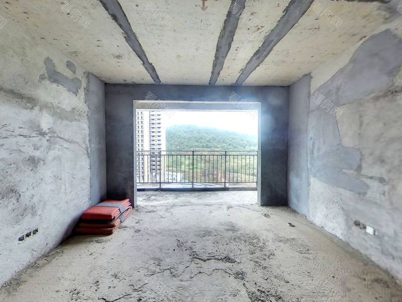 凤凰新城 4室2厅 138.23㎡ 毛坯_凤凰新城二手房VR图片1